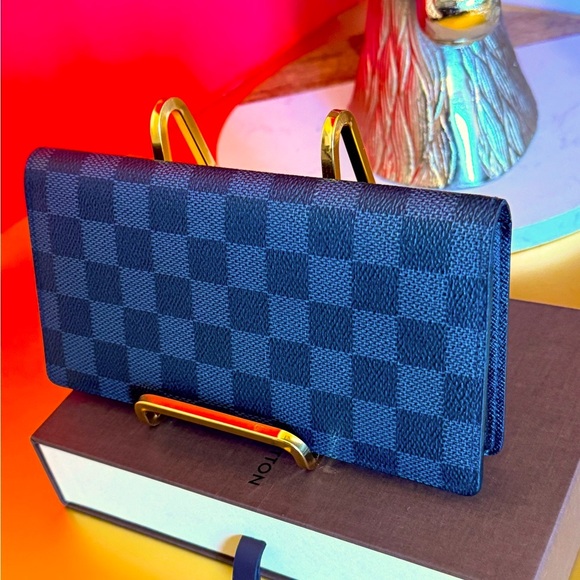 Louis Vuitton Handbags - Louis Vuitton Black Damier Long Bifold Wallet in excellent condition